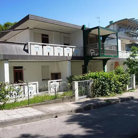 Bright Apartment With Private Garden By Beahost Apartment *